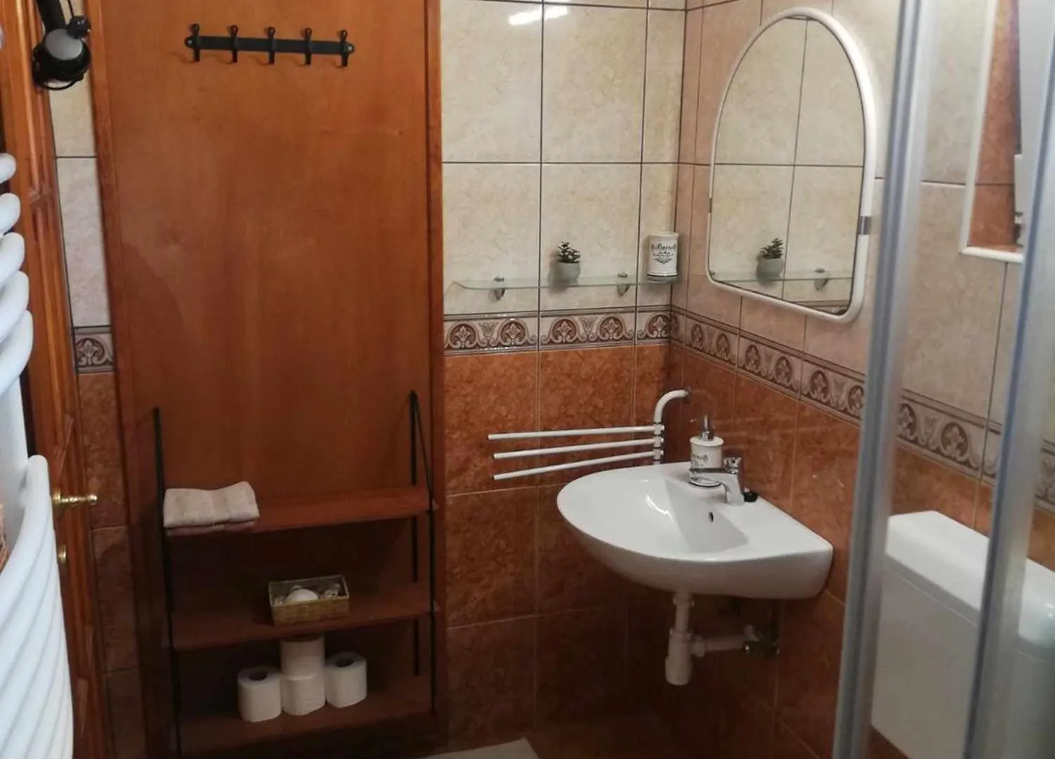 Appartement Rege Apartman Eger